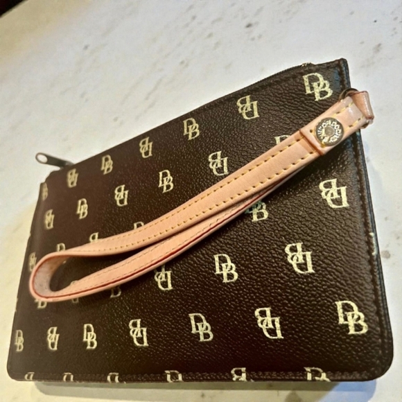 Dooney & Bourke Signature DB Logo Large Wristlet - Picture 2 of 4